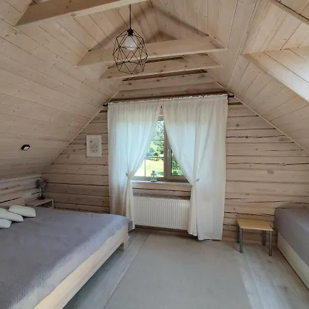 Grey Pine House Apartment *