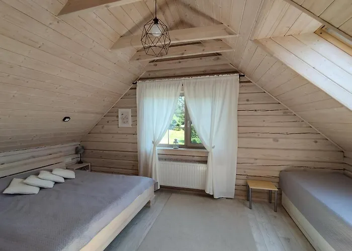 Grey Pine House Apartment *